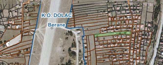 Prodaje se plac sa kućom površine 31 ar