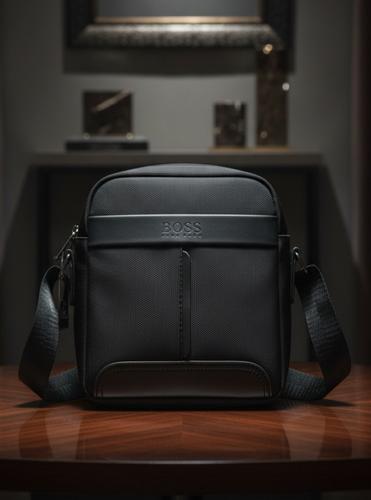 Hugo boss torbica