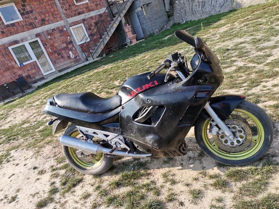 SuZuki-750-kubika-cg-papiri-moguća-razna-zamjena-069851800