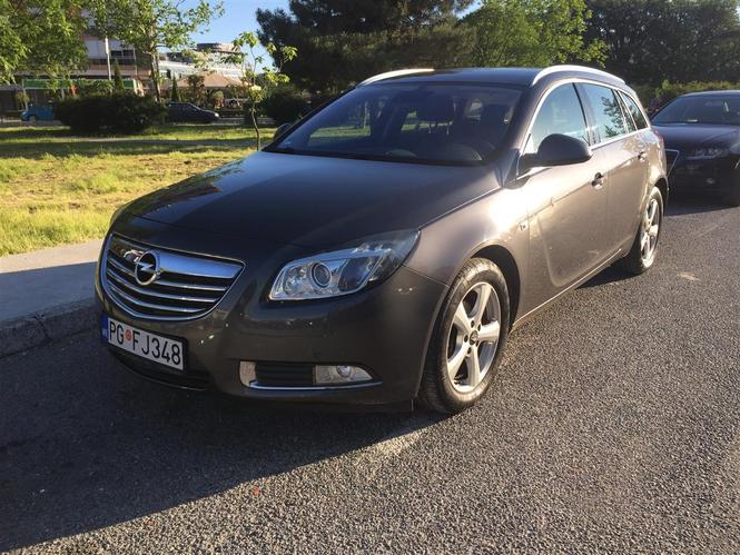 Opel Insignia 23000km automatic odlicno stanje
