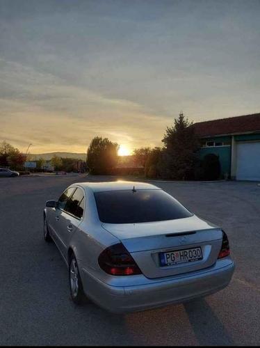 Mercedes E220  2004g