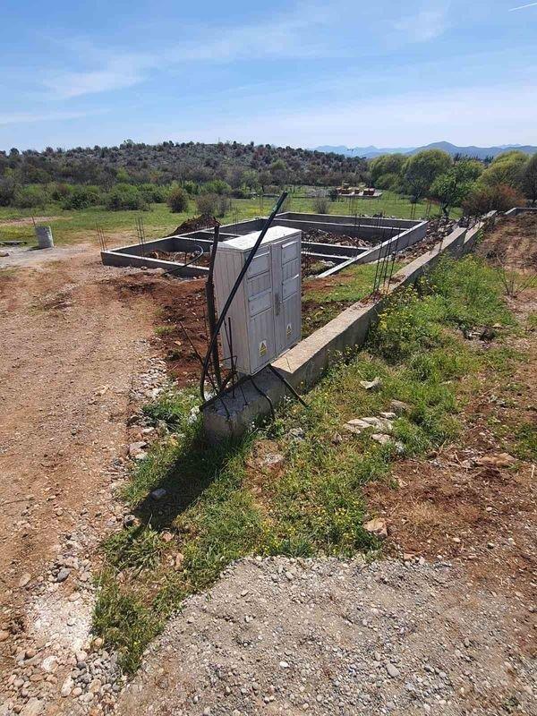 Na-prodaju-plac-u-Tolosima-540m2--voda-i-struja-na-placu
