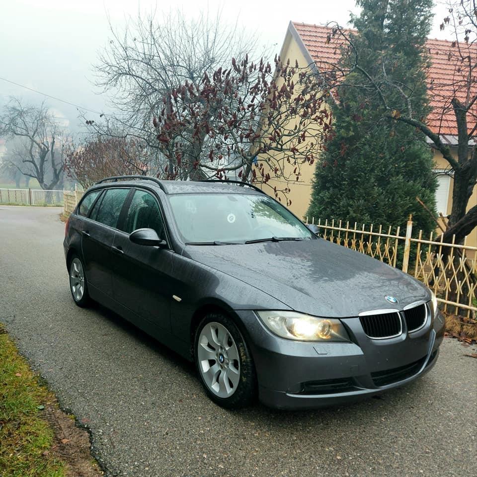 BMW-320D