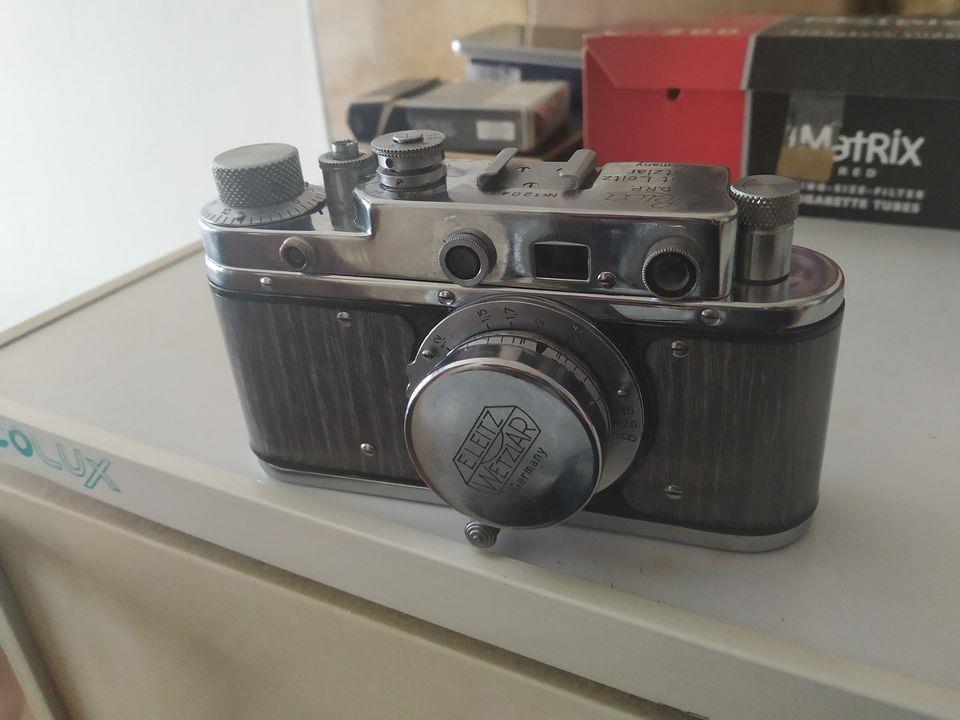 ANTIKVITET-----STARI-NEMACKI-FOTOAPARAT-IZ-RATA---LEICA----P