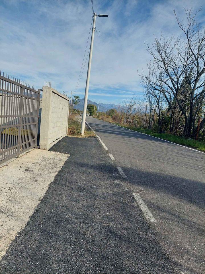 Izdaje-se-plac