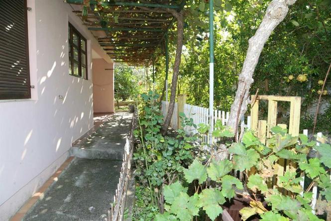 Bar, porodična kuća u blizini centra