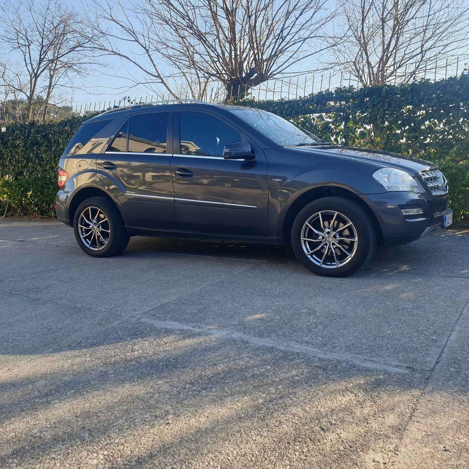 Mercedes-ML-300