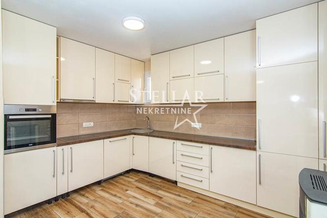 Izdavanje, kuća, 70m², Tološi, Podgorica