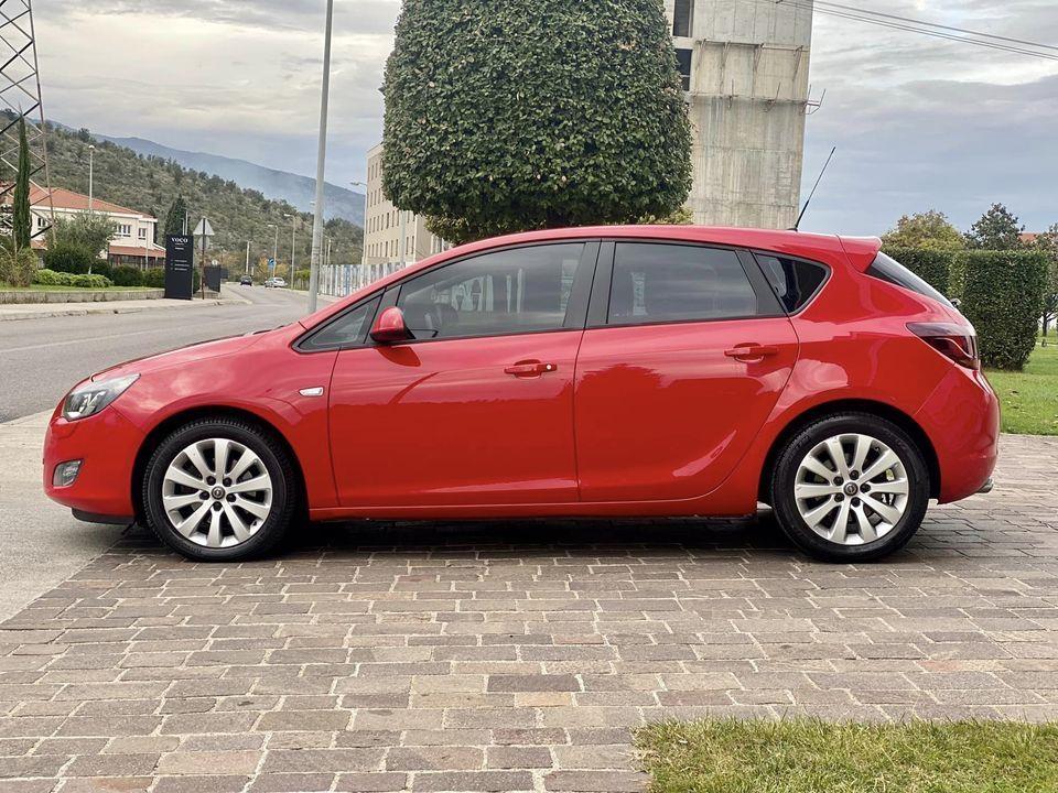 Opel-Astra