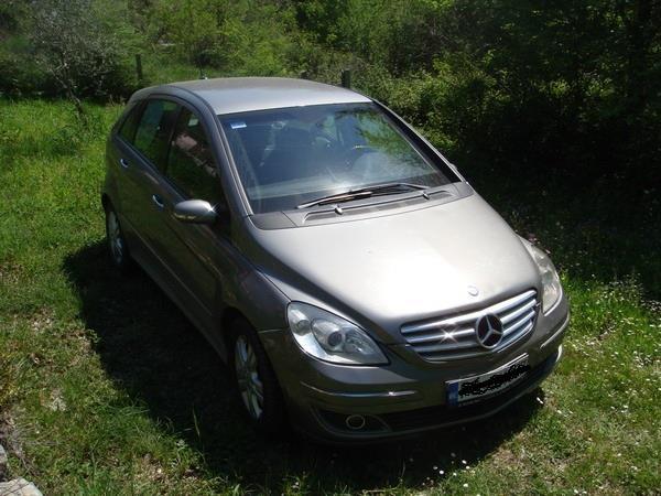 Mercedes-Benz B 180 -06  