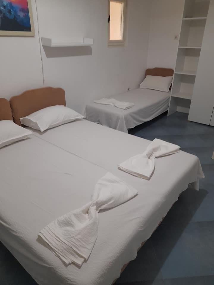 Studio-apartmani-se-nalaze-u-Dobrim-Vodama--150m-od-plaze