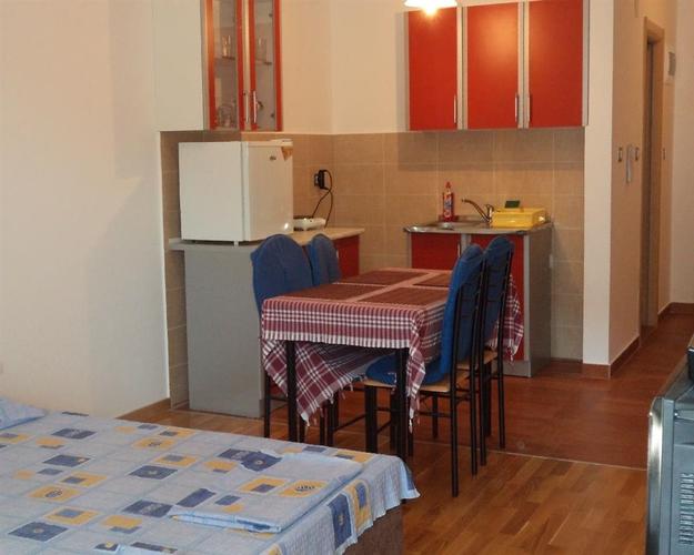 Stan povrsine 48 m2 u naselju Babin