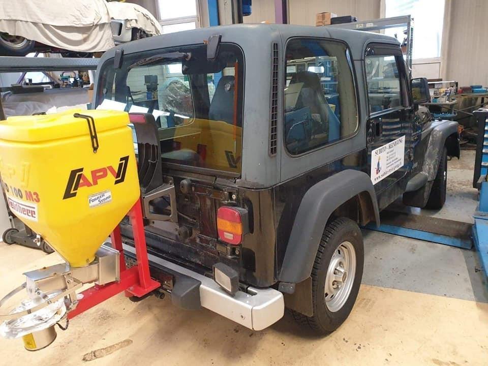 Jeep-wrangler-1998god