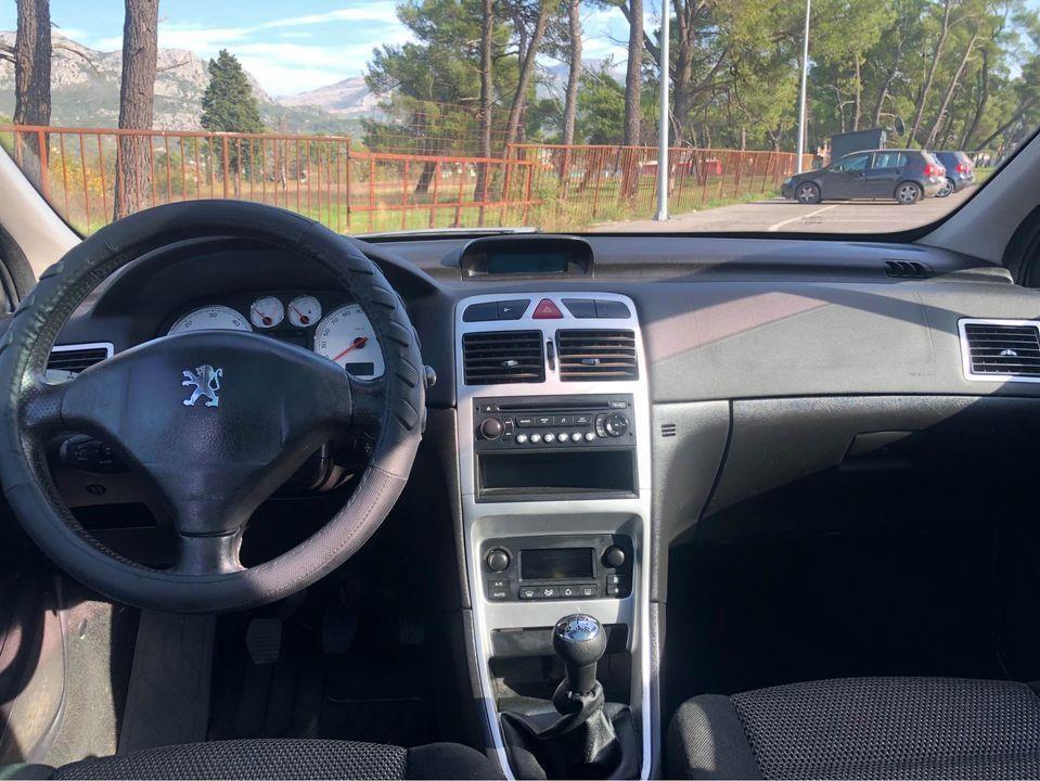 Peugeot-307