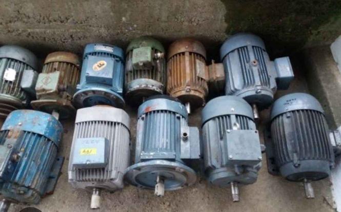 Otkup elektro motora pumpi.
Pg  067487910