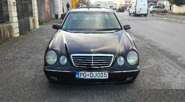 Mercedes Benz  E 270 CDI -01