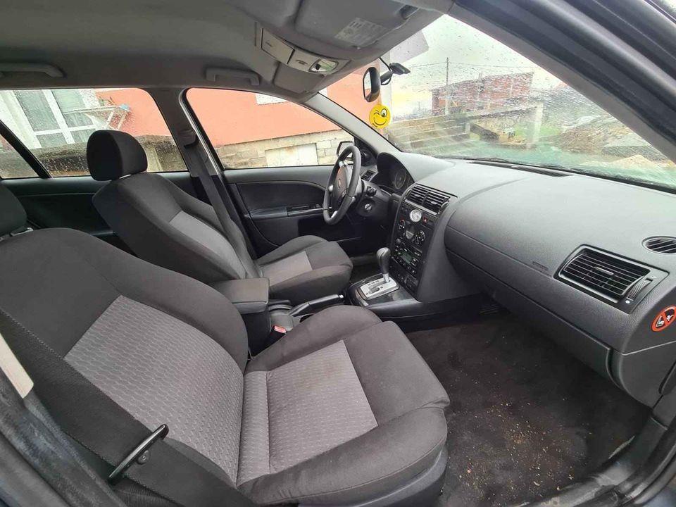 Ford-Mondeo