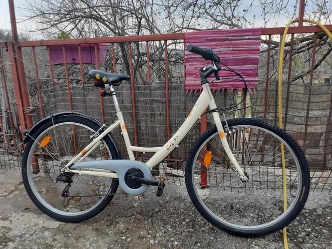 Prodajem biciklo cross laguna sa 6 brzina