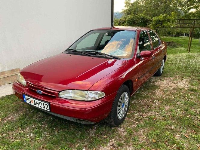 Ford - Mondeo - 1.8 16V Zetec