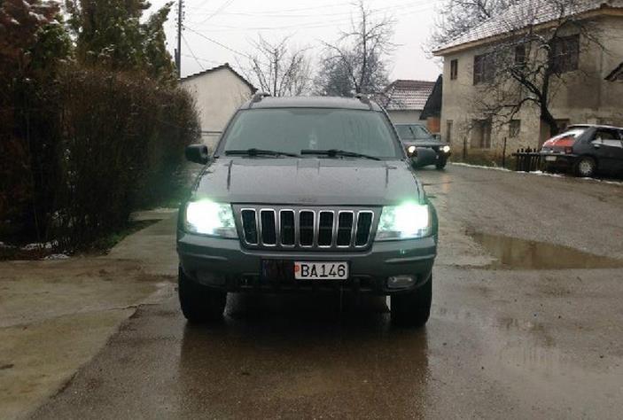 Jeep-Grand-Cherokee--02