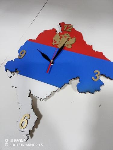 Satovi sa natpisom po zelji