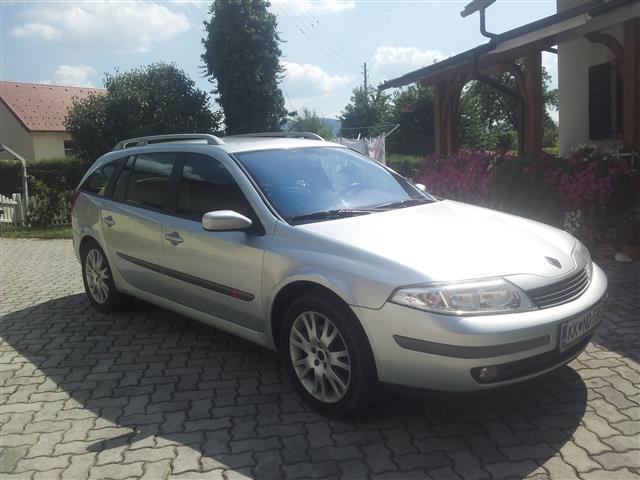 Renault Laguna -02  
