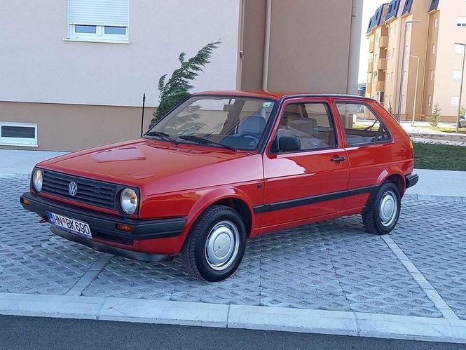 Golf 2 1.6 TD 44Kw 91god.