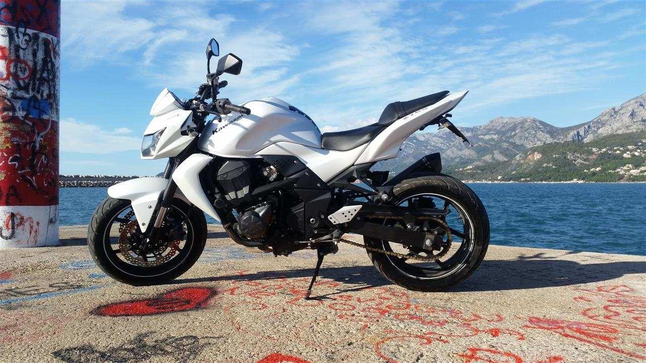 Kawasaki-Z750