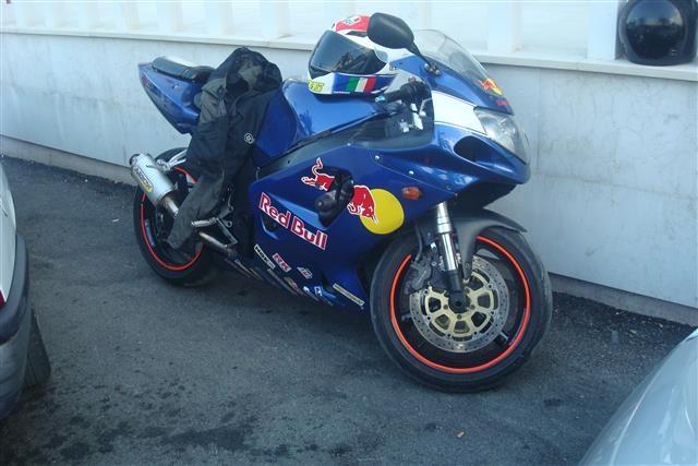  SUZUKI GSXR 750