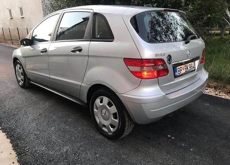 MERCEDES-B180