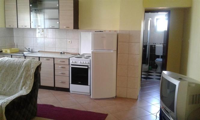 Izdajem stan od 50m2 u Donjoj Gorici