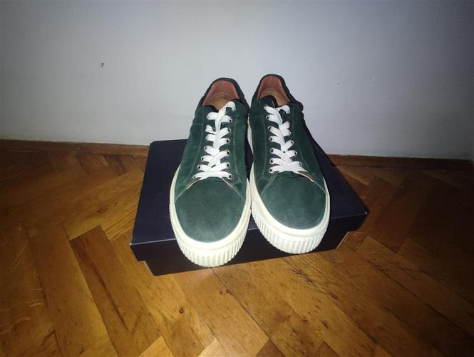 Prodajem Max Code patike br.44