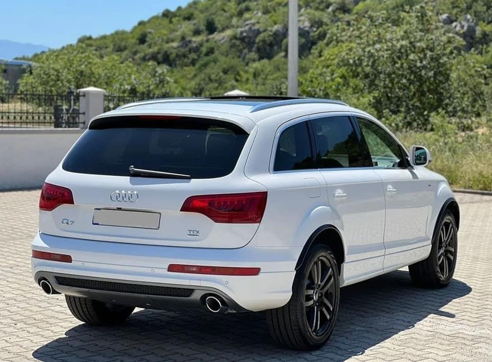 Audi-Q7-S-line