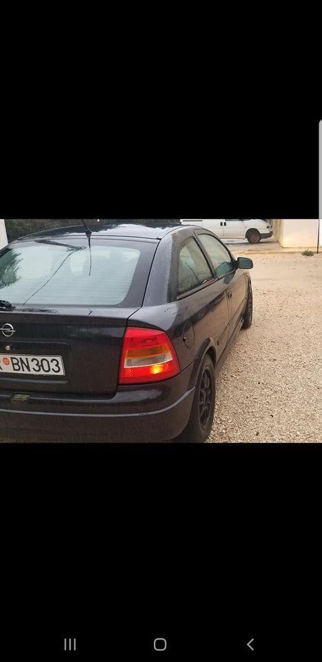 Opel-Astra