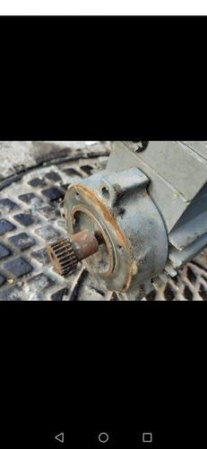 Prodaja. Motor  mali dobar ispravan top dobar monofazno 0.90