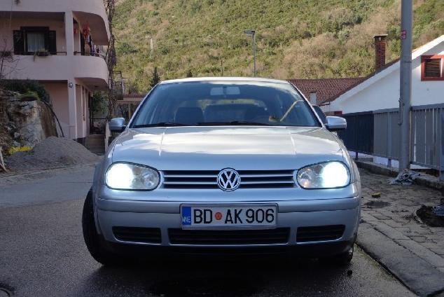 Volkswagen - Golf 4 -02