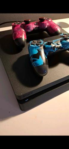 Sony PlayStation 4