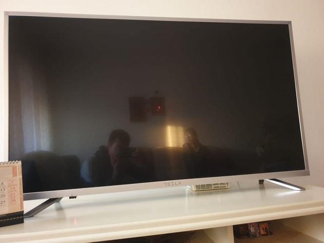 PRODAJEM SMART TV TESLA