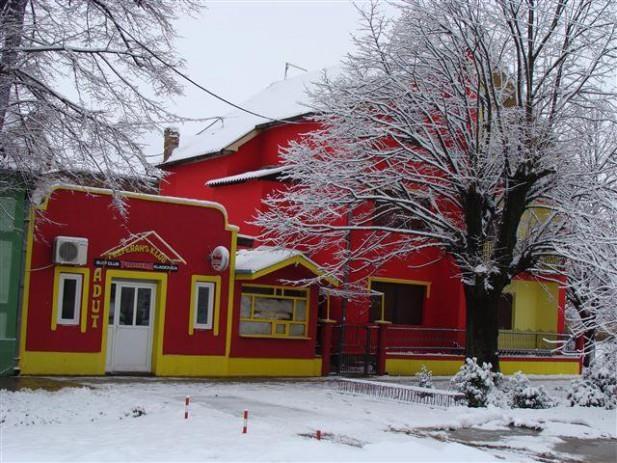 Spratnu kucu 25km od Beograd