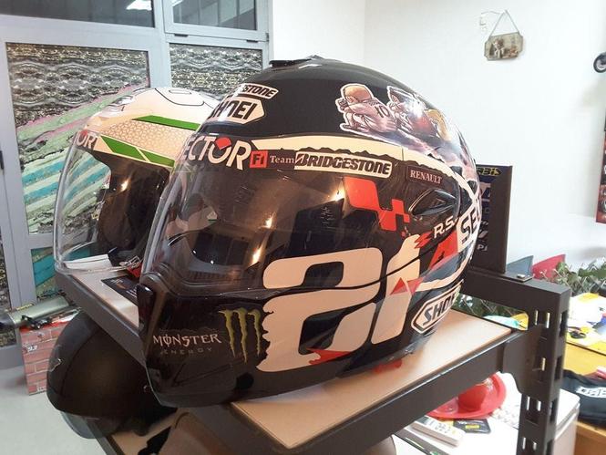 Flip-up SECTOR F1 team nova kaciga L-XL