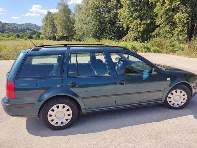 GOLF IV - KARAVAN