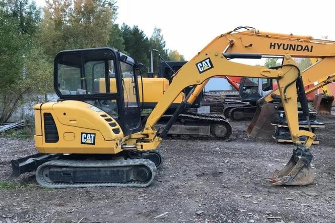 CAT 302.5c - 2012