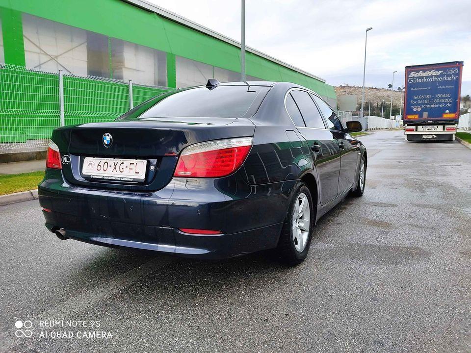 --BMW--520d--