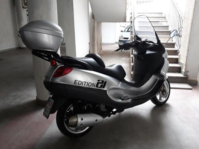 PIAGGIO X 9 200 CC 2003 god reg do 8 mj