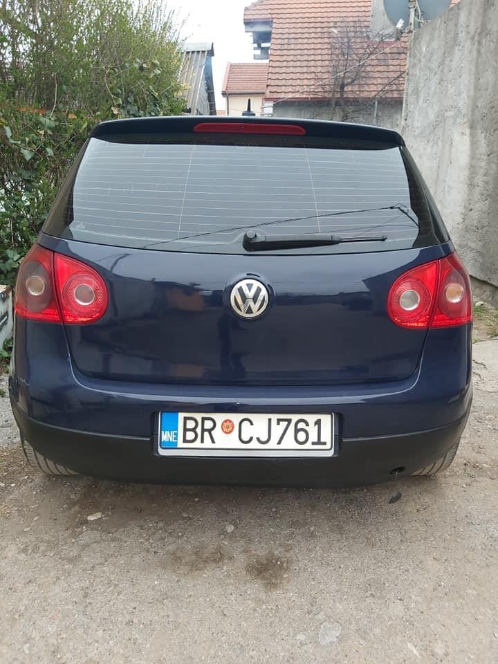 069400772