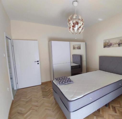 IZDAVANJE!!!Trosoban stan,90m2,Podgorica,Gornja Gorica