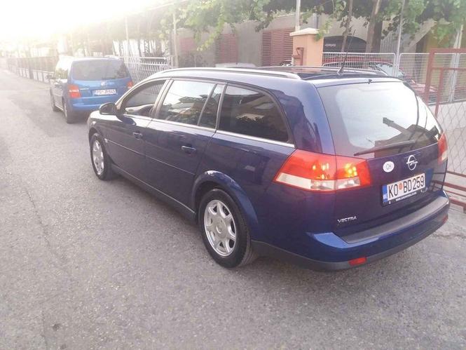 Prodaje se opel vectra c 2.2 benzinac
