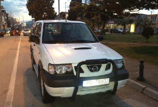 Nissan - Terrano II 2,7 TDI