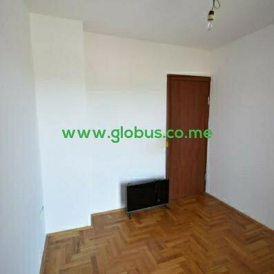 PRODAJA--JEDNOSOBAN-IZA-DELTE-ZGRADA--AMK-