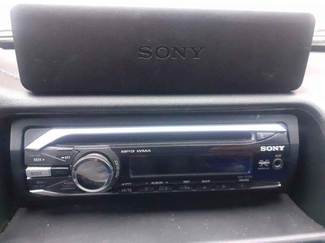 Prodajem auto cd 063404147